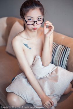 女佣机器人vs男招待机器人军团